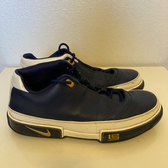 Zoom Lebron Low St Size 11 Great Used Condition - Picture 3 of 8